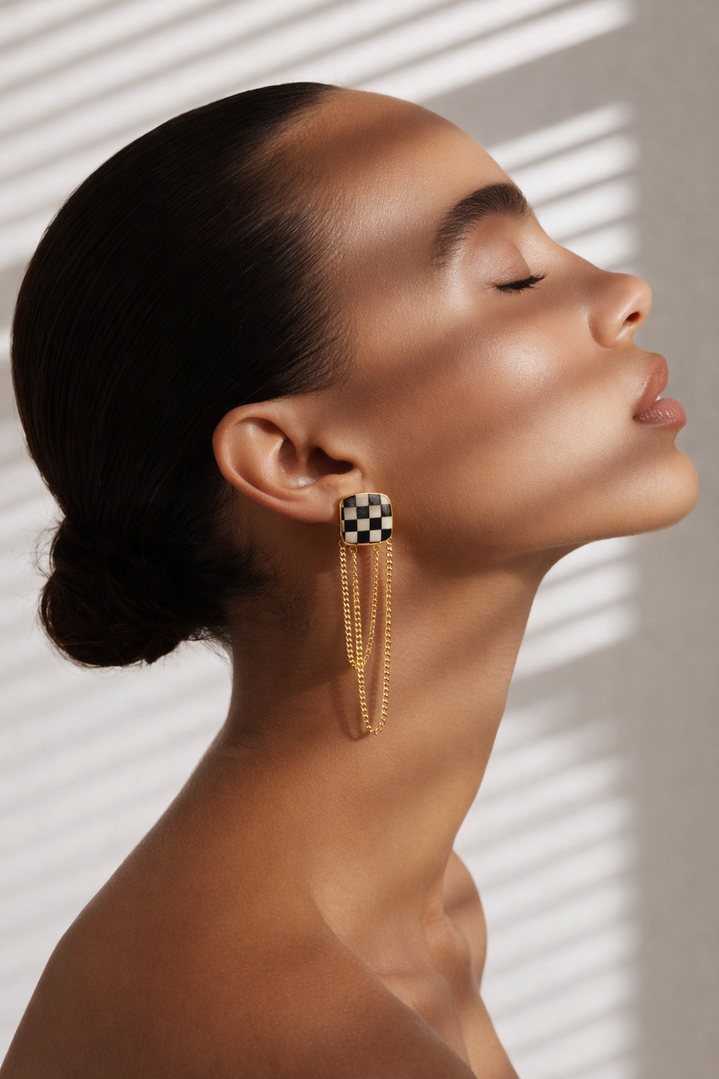checkered chain drop earrings