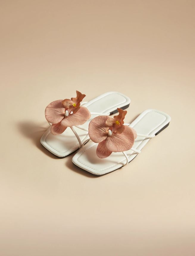 petal walk square-toe slides
